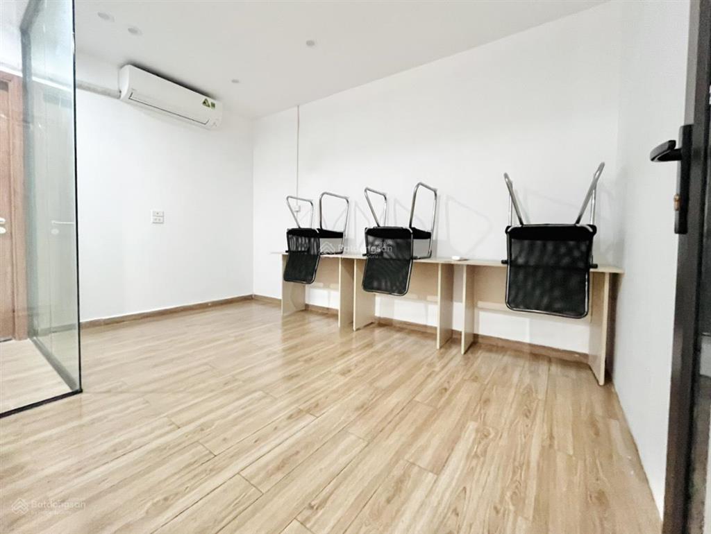 Mời thuê văn phòng 20m2 tại thái hà. giá chỉ 4.500. có xuất vat