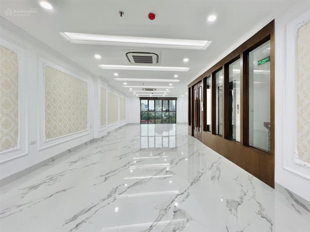 Mời thuê văn phòng tại hoàng ngân. 90m2 17 triệu