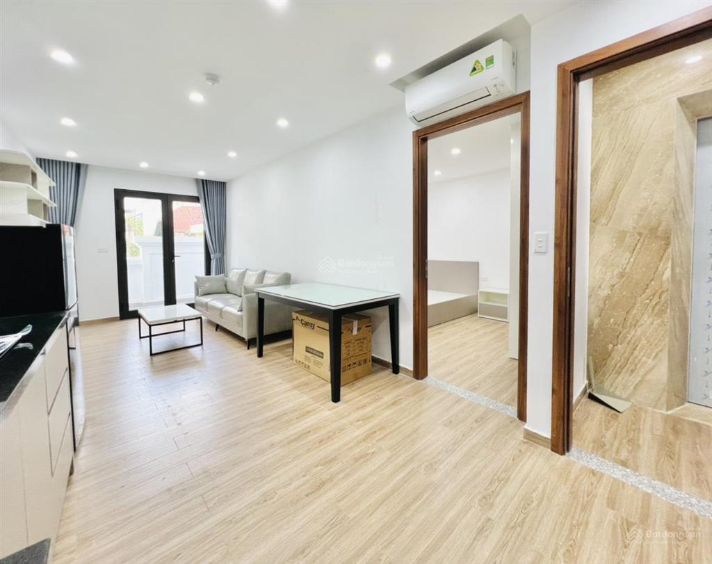Cho thuê căn hộ 65m2 1n1k tại thái hà  đống đa