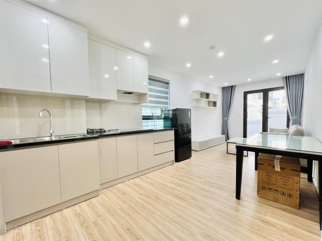 Cho thuê căn hộ 65m2 1n1k tại thái hà  đống đa