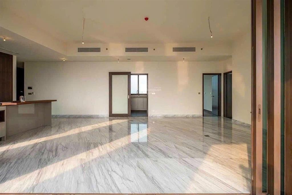 Bán căn hộ 4 phòng ngủ 325m2 lầu siêu cao view quận 1 giá 62 tỷ,  0904 678 *** hoàng phú