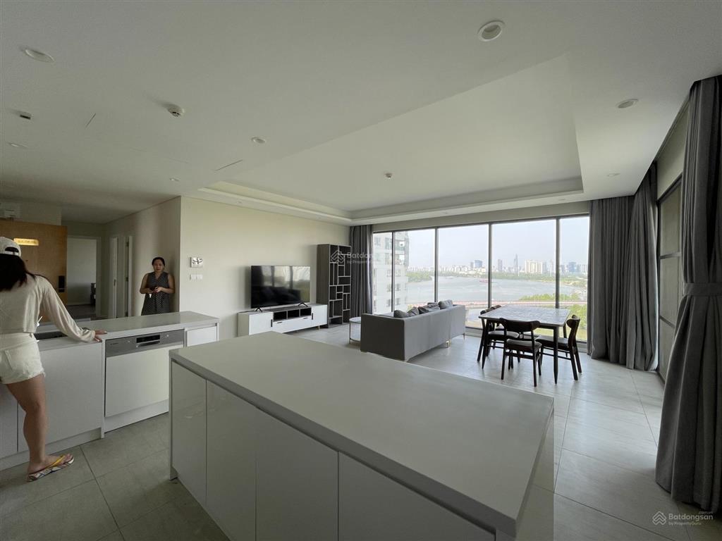 Hai căn 3 và 4 phòng ngủ diện tích lớn view vòng cung trực diện sông quận 1 đẹp nhất đảo kim cương