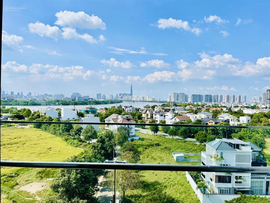 Bán một cặp căn hộ trục a07, a08 tầng cao full nội thất xịn 160m2 tầng cao view landmark 81 và q1