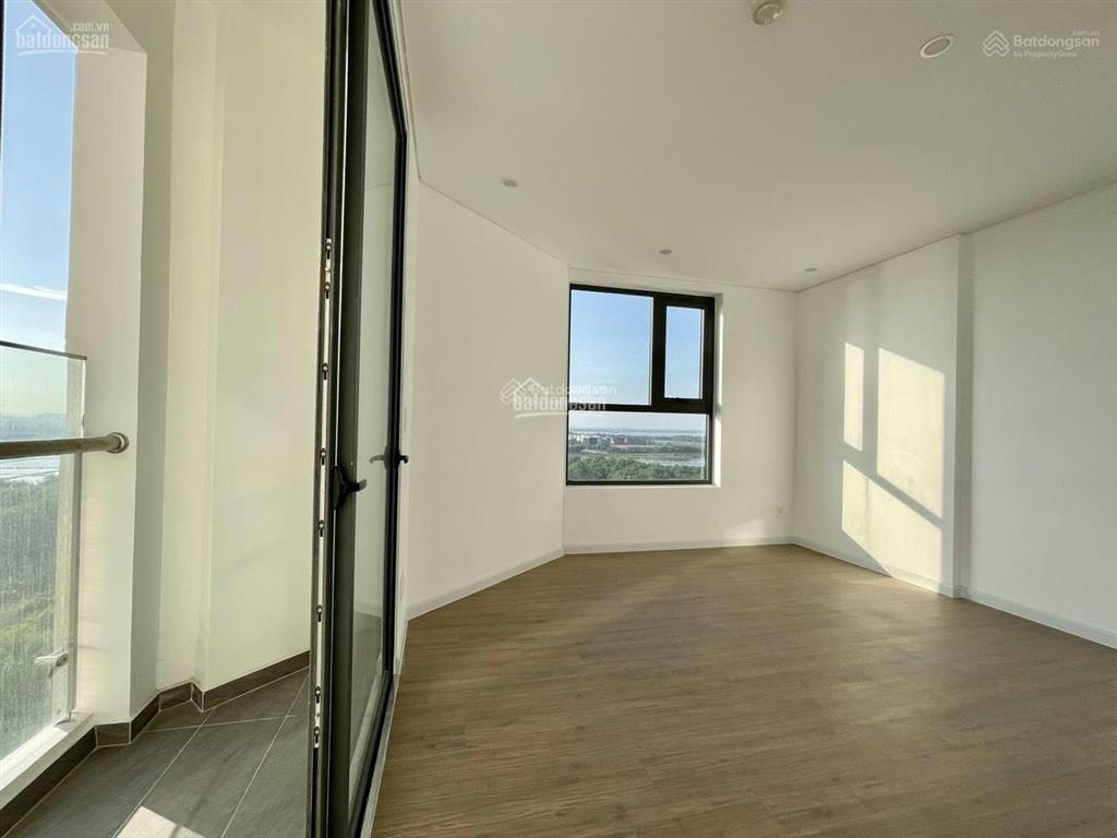 Bán căn góc tầng cao b.03 view công viên cực đẹp full nội thất xịn, giá 8 tỷ all in