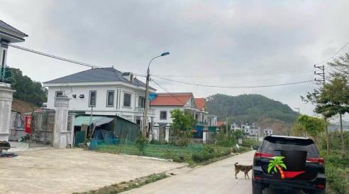 Cần bán nhà ba chẽ vị trí trung tâm