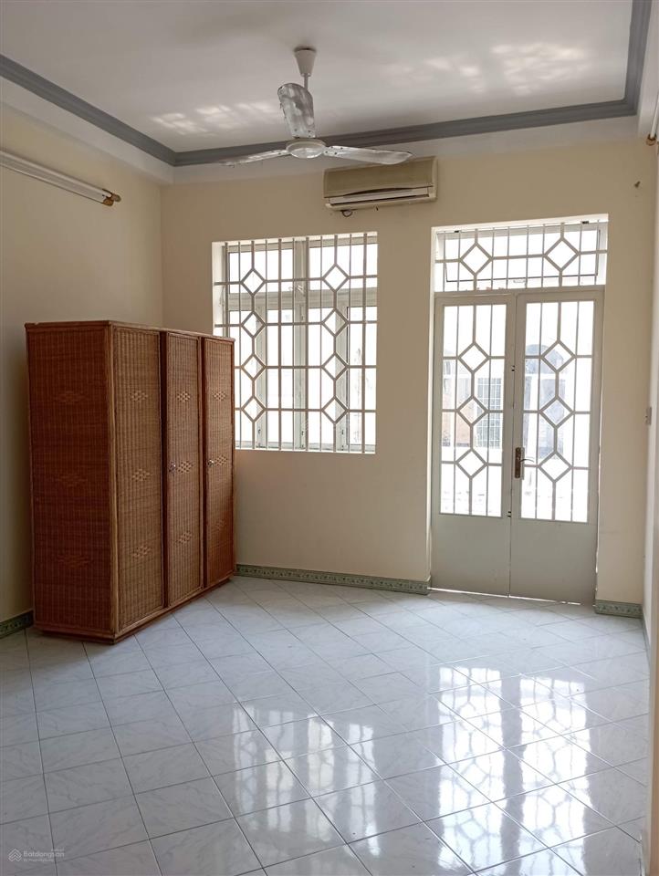 Nhà cho thuê hẻm lớn 9 thăng long, gần lăng cha cả