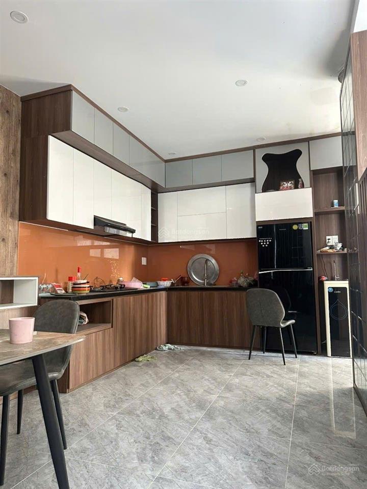 Bán nhà hẻm ô tô lê phụng hiếu tp vũng tàu, ngang 7,5m hiếm, gara ô tô riêng, 53m2, giá 6,2 tỷ