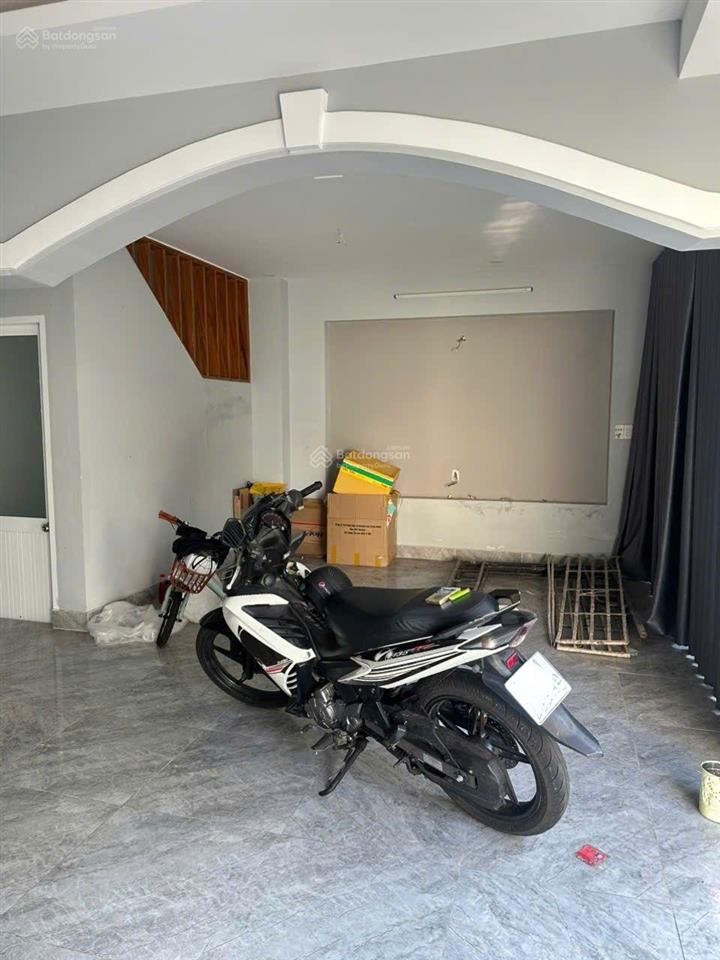 Bán nhà hẻm ô tô lê phụng hiếu tp vũng tàu, ngang 7,5m hiếm, gara ô tô riêng, 53m2, giá 6,2 tỷ