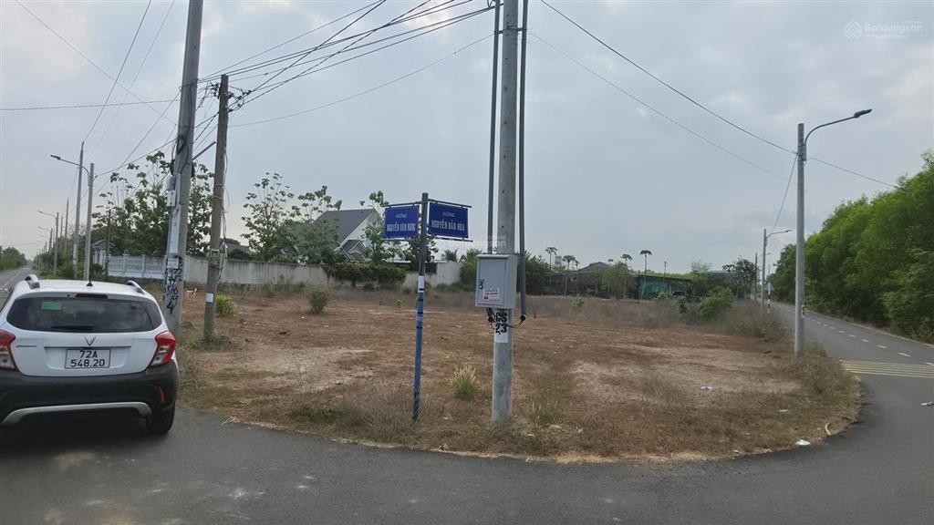 Bán đất mặt tiền nguyễn văn hưng, đất đỏ  lô góc đẹp, tiềm năng đầu tư và khai thác kinh doanh