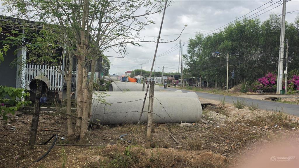 Bán đất mặt tiền quốc lộ 329  vị trí đẹp, tiềm năng đầu tư và kinh doanh