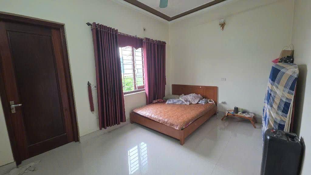 Anh Nam bán nhà Mặt Phố Tuệ Tĩnh 330m2, Mặt tiền 12m