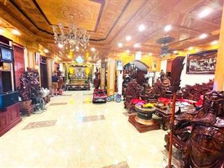 CHỊ LỆ CHÍNH CHỦ BÁN BIỆT THỰ MẶT HỒ VĨNH HOÀNG 190M2
