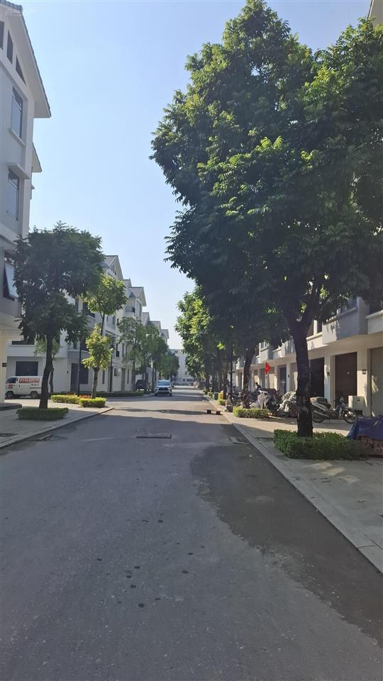 Cần bán lk hinode, phân khu đông dương, dt 100m2, gần hồ, giá 16,5 tỷ