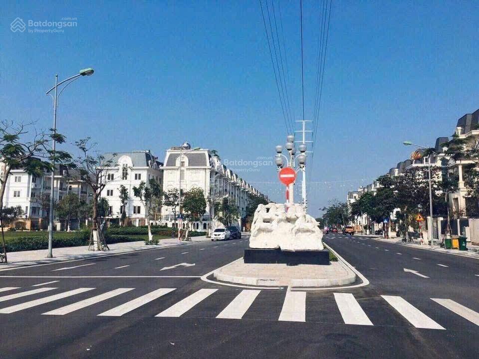 Cần bán biệt thự lideco, dt 336m lô góc 2 thoáng, mặt đường 31 m kinh doanh, giá 145tr/m