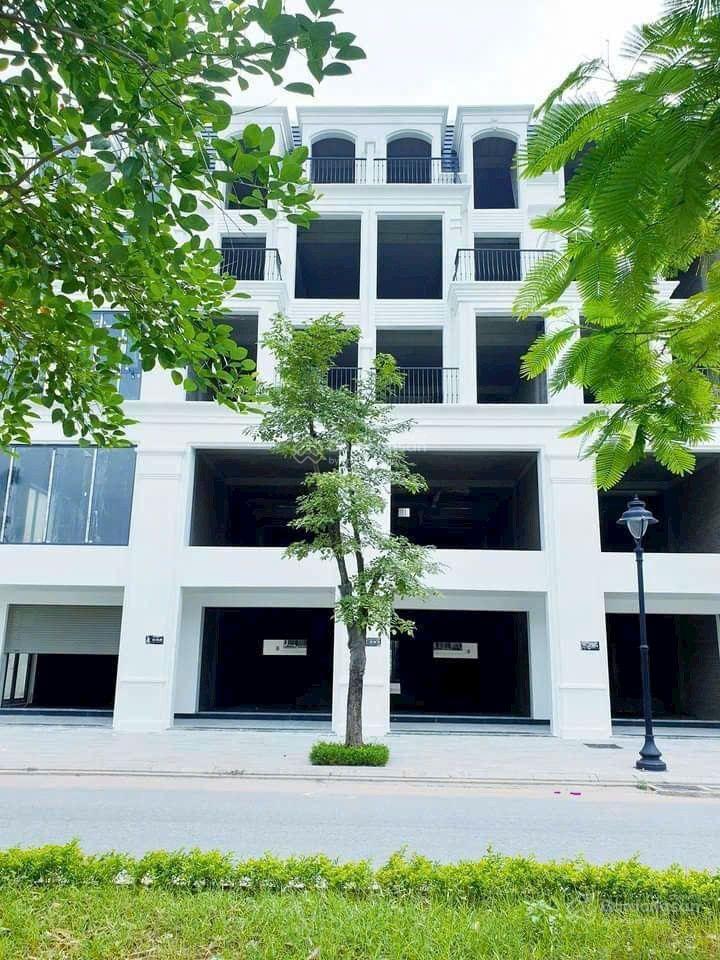 Cần bán lk phân khu anh quốc dự án hinode royal park, dt 100m², hướng đông nam, gần hồ điều hòa