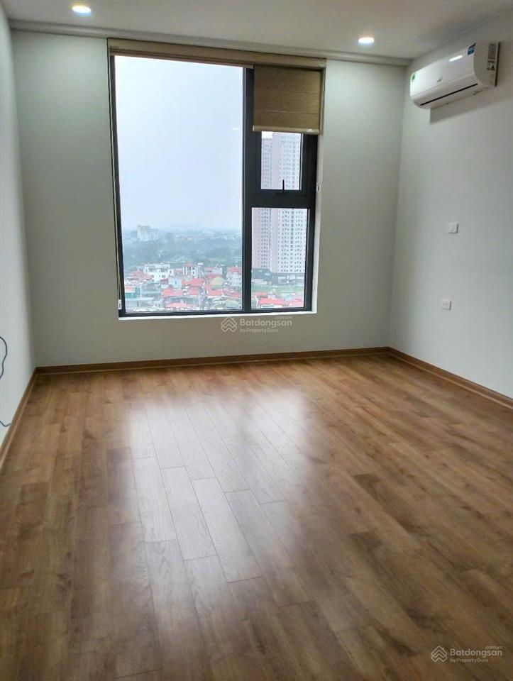 Chính chủ cho thuê căn hộ 3 ngủ đồ cơ bản