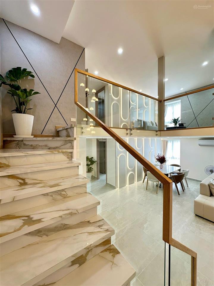 Bán căn hộ loft sky garden, quận 7  4pn rộng rãi, nhà trống giao ngay!