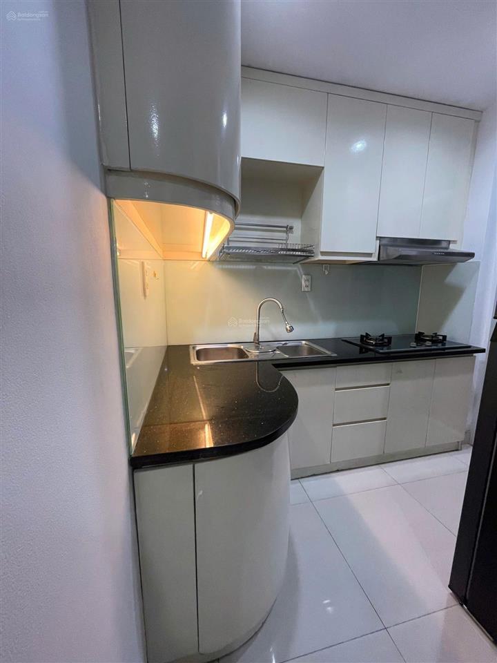 Bán gấp bán căn hộ sky garden 3, tầng cao  56m2  2pn  4.15 tỷ  sổ hồng sẵn