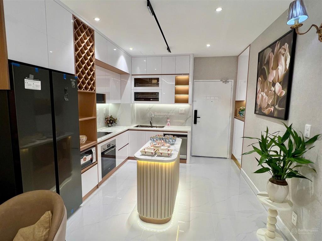 Siêu phẩm đầu tư sky garden 2  sẵn hđ thuê 30tr/tháng  nội thất mới tinh