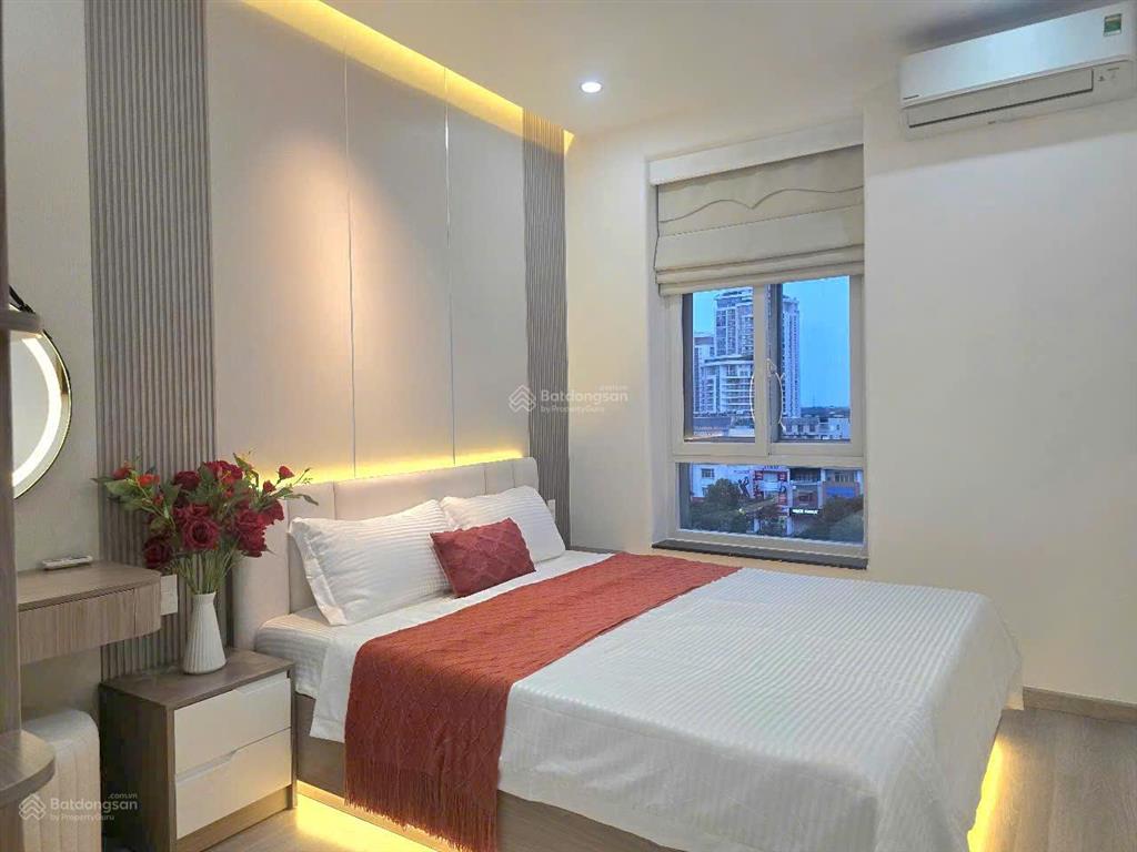 Bán căn hộ chung cư sky garden ii, 5,65 tỷ, 71m2, 2pn, 2wc, view landmark 81, pháo hoa