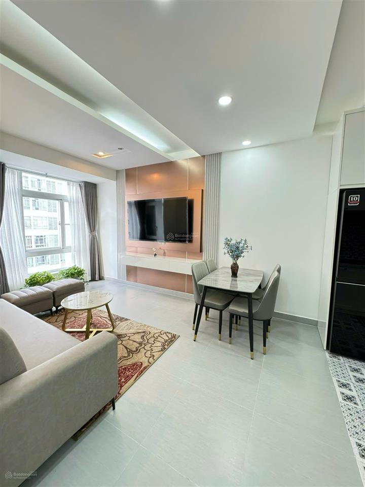 Bán cc sky garden 3, 5,8 tỷ, 70m2, 2pn, 2wc, giá tốt, có sẵn hđt