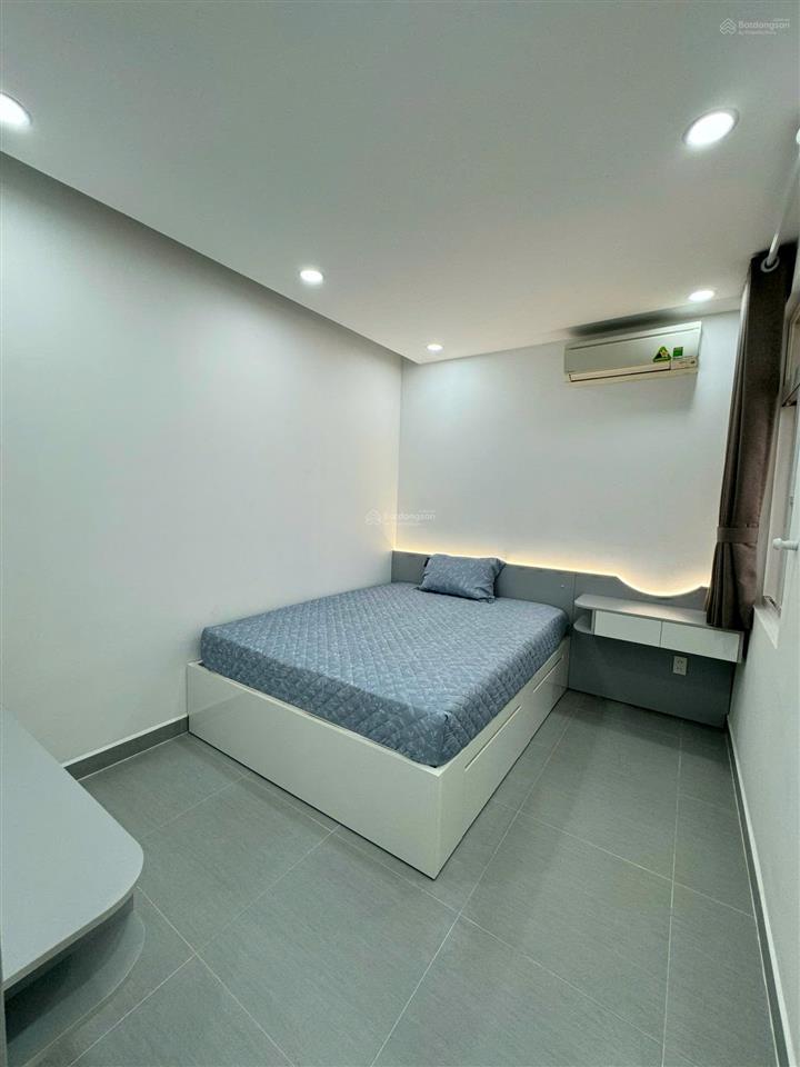 Bán cc sky garden 3, 5,8 tỷ, 70m2, 2pn, 2wc, giá tốt, có sẵn hđt