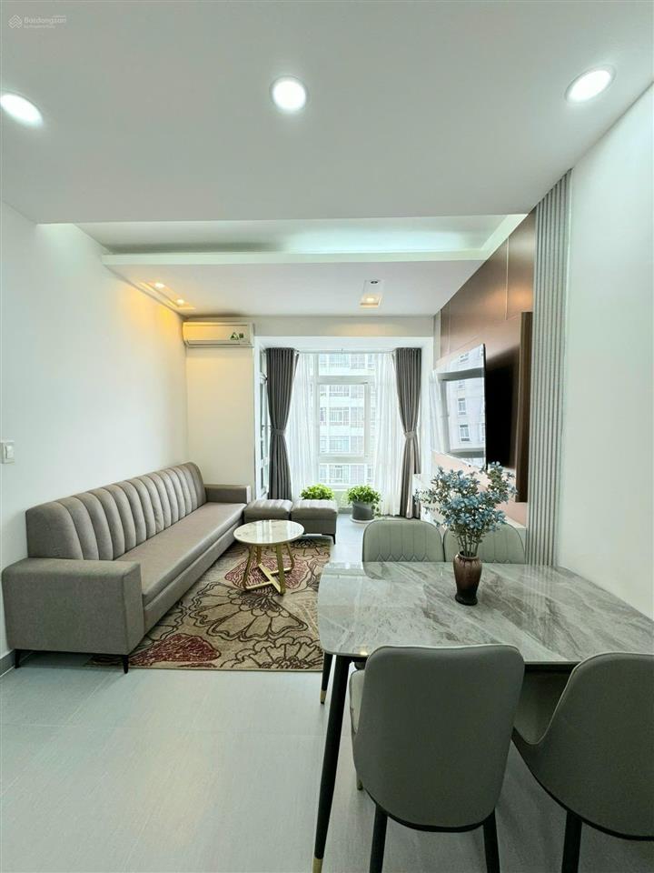 Bán cc sky garden 3, 5,8 tỷ, 70m2, 2pn, 2wc, giá tốt, có sẵn hđt