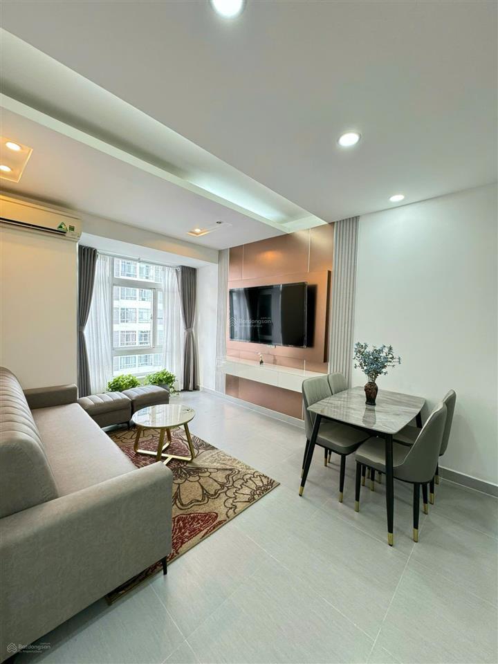 Bán cc sky garden 3, 5,8 tỷ, 70m2, 2pn, 2wc, giá tốt, có sẵn hđt