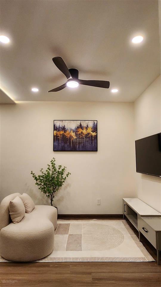 Chủ giảm 150tr 4.4 tỷ  sky garden 3 q7  đang có sẵn hđ thuê 16.5 tr/tháng.