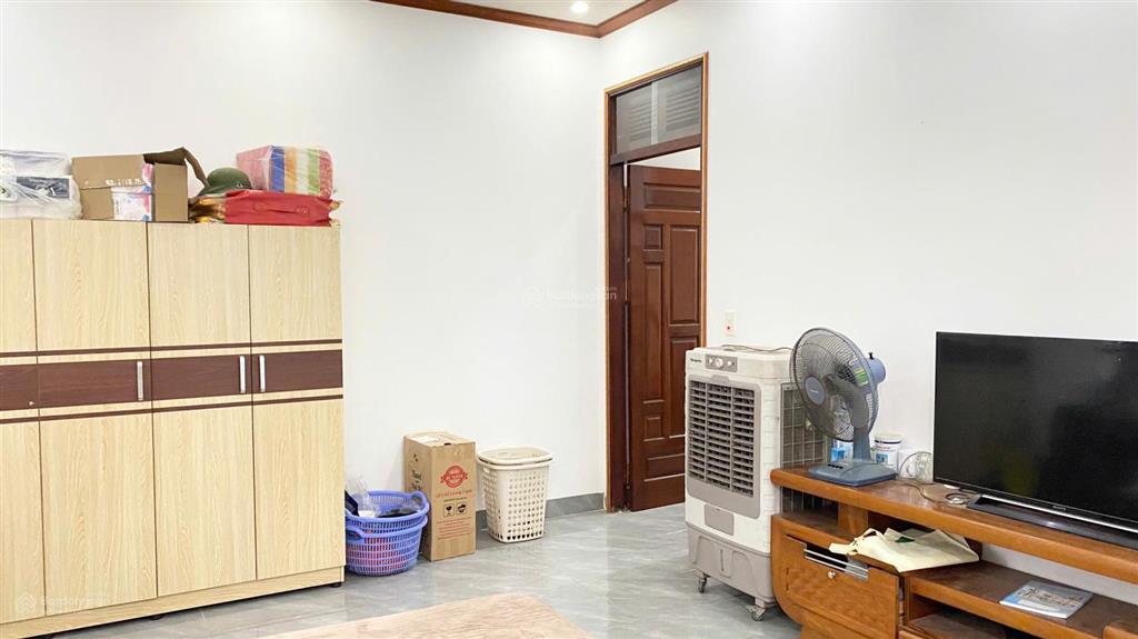 Chỉ hơn 6 tỷ xíu nhà 3,5 tầng 114m2, hai mặt ngõ khu phân lô ngay bờ hồ thị trấn an dương