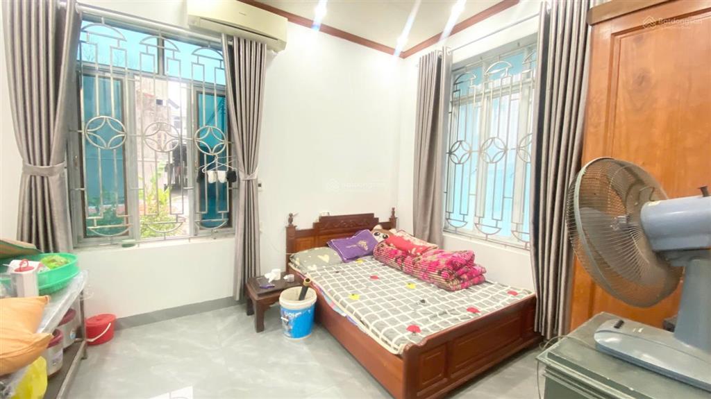Chỉ hơn 6 tỷ xíu nhà 3,5 tầng 114m2, hai mặt ngõ khu phân lô ngay bờ hồ thị trấn an dương