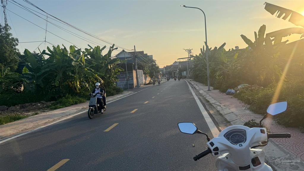 Chỉ hơn 4,5 tỷ xíu lô đất 119m2 mặt đường lương quán, nam sơn, an dương