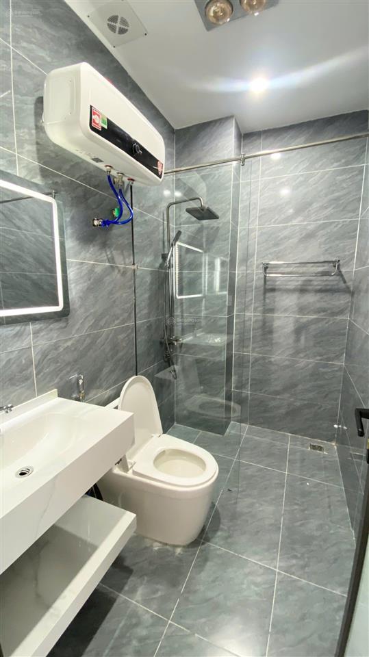 Sốc nhà 3 tầng 56m2 ngõ thông 5m, ngay ub hùng vương, hồng bàng, oto đỗ cửa