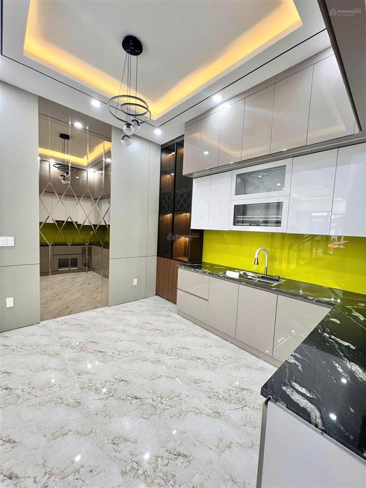 Chỉ 4,5 tỷ nhà 4 tầng cực đẹp khu tđc ngay chợ sở dầu, hồng bàng