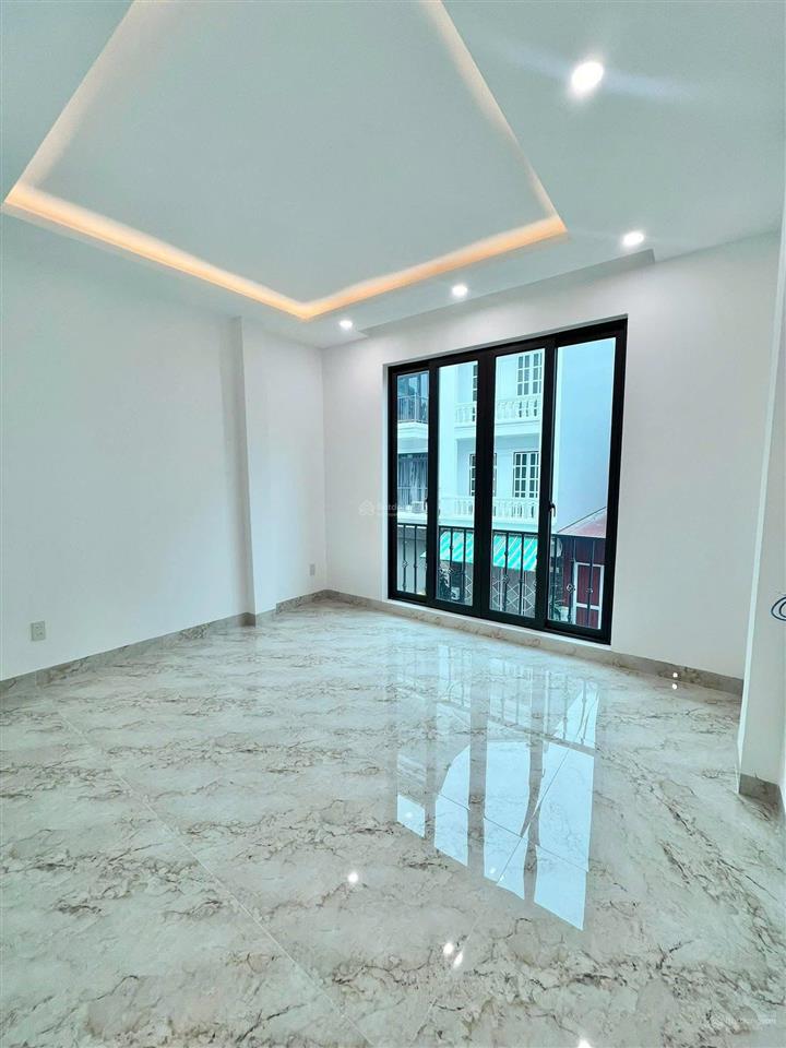 Chỉ 4,5 tỷ nhà 4 tầng cực đẹp khu tđc ngay chợ sở dầu, hồng bàng