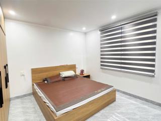 Cực hiếm nhà 3 tầng 71m2 sân cổng 3 tầng cực đẹp, lam sơn, lán bè, ngay chợ cực tiện