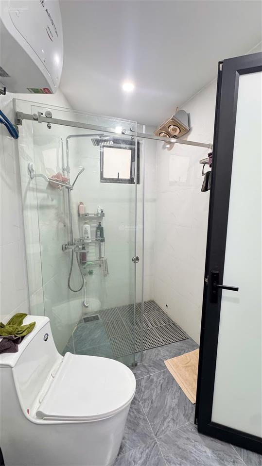 Cực hiếm nhà 3 tầng 71m2 sân cổng 3 tầng cực đẹp, lam sơn, lán bè, ngay chợ cực tiện