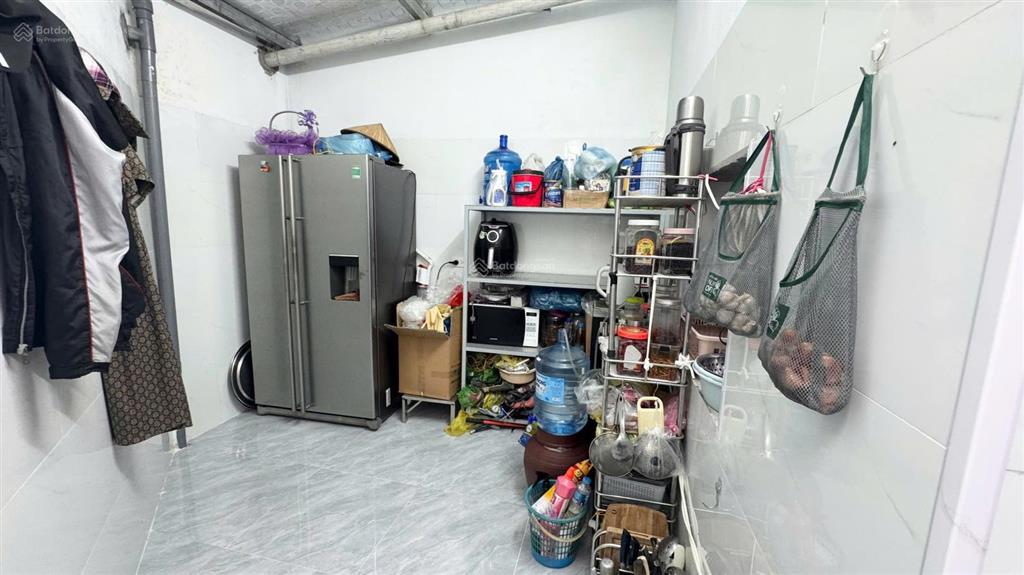 Cực hiếm nhà 3 tầng 71m2 sân cổng 3 tầng cực đẹp, lam sơn, lán bè, ngay chợ cực tiện