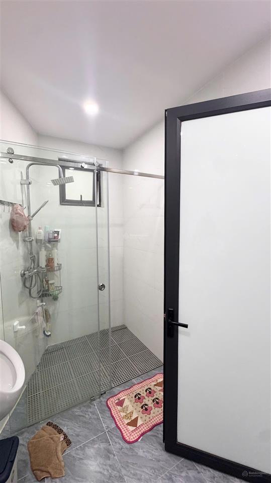 Cực hiếm nhà 3 tầng 71m2 sân cổng 3 tầng cực đẹp, lam sơn, lán bè, ngay chợ cực tiện