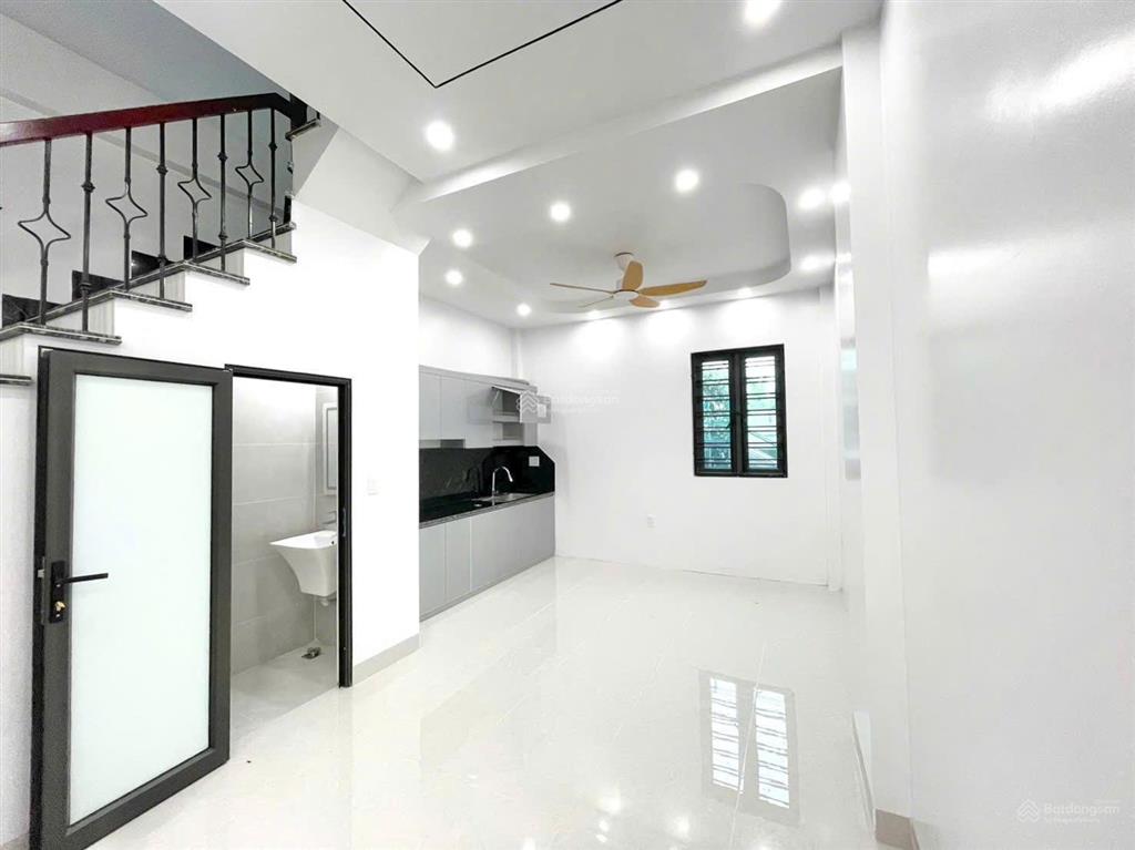Siêu rẻ nhà 3 tầng 41m2 trung tâm hùng vương, hồng bàng, chỉ hơn 2 tỷ xíu