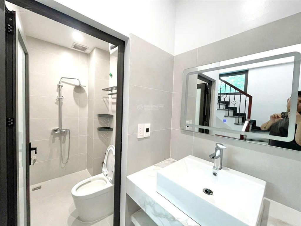 Siêu rẻ nhà 3 tầng 41m2 trung tâm hùng vương, hồng bàng, chỉ hơn 2 tỷ xíu