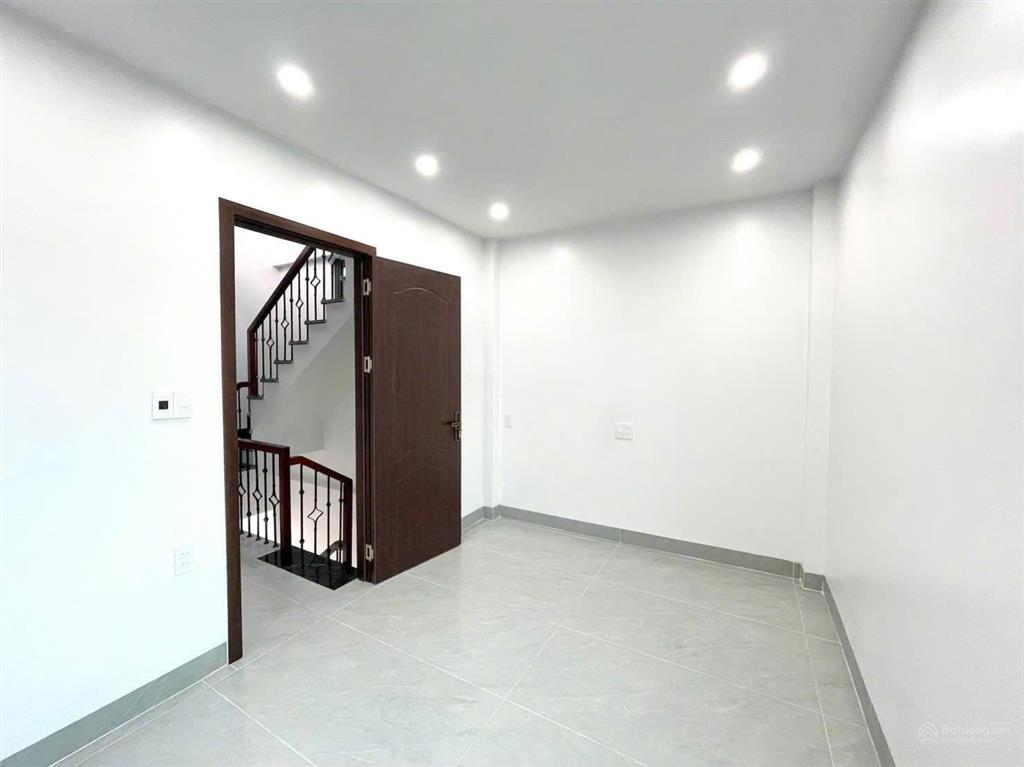 Siêu rẻ nhà 3 tầng 41m2 trung tâm hùng vương, hồng bàng, chỉ hơn 2 tỷ xíu