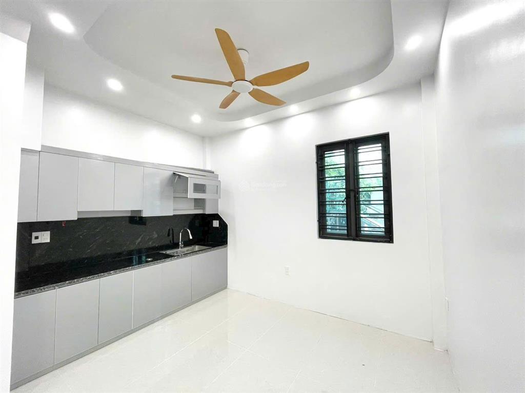 Siêu rẻ nhà 3 tầng 41m2 trung tâm hùng vương, hồng bàng, chỉ hơn 2 tỷ xíu