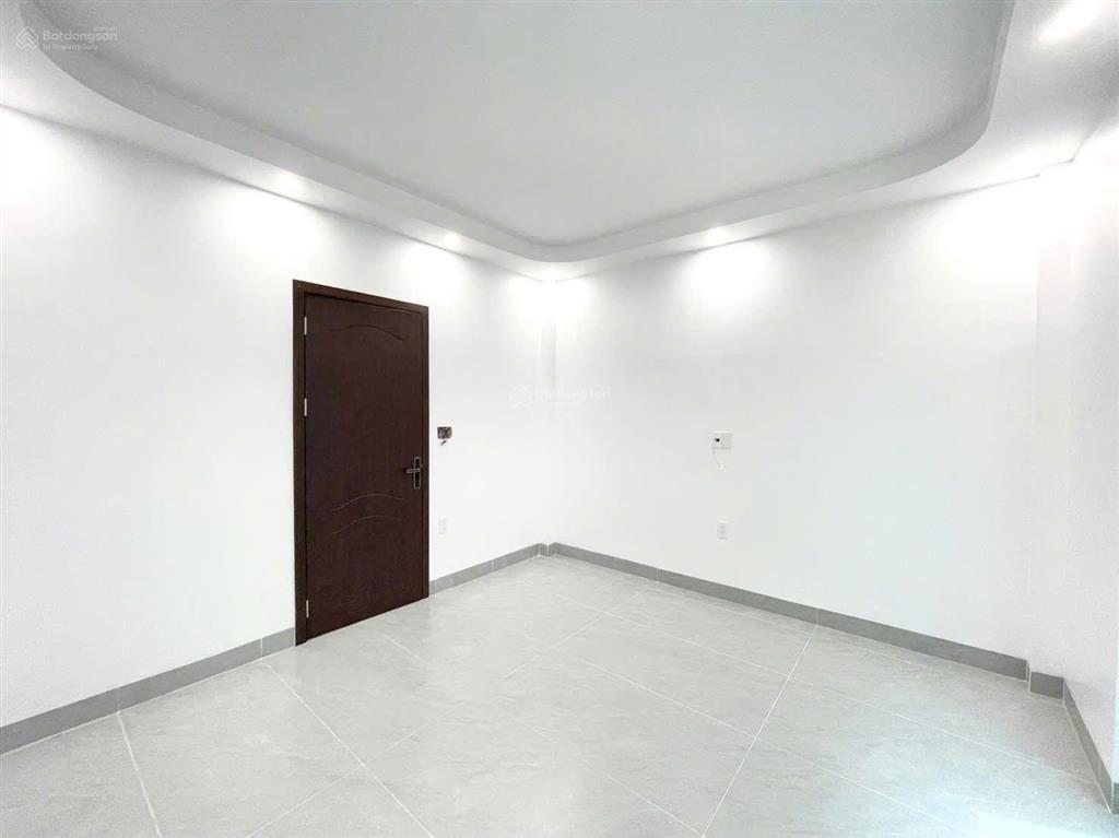 Siêu rẻ nhà 3 tầng 41m2 trung tâm hùng vương, hồng bàng, chỉ hơn 2 tỷ xíu