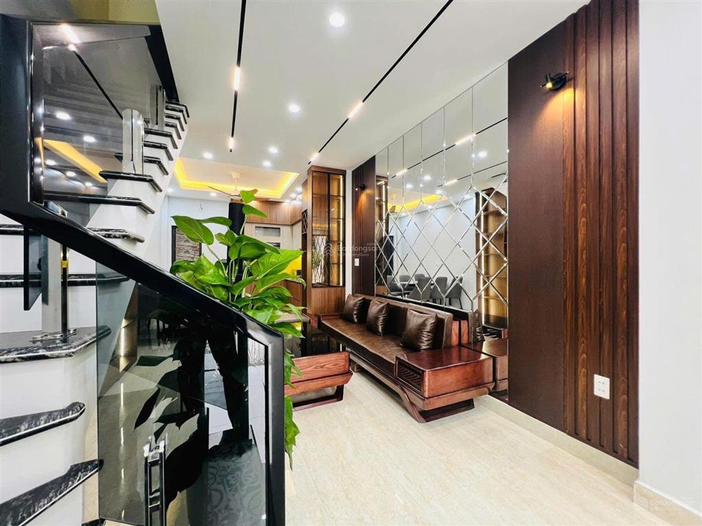 Siêu rẻ nhà 3 tầng 57m2 ngõ thông oto đỗ cửa ngay trường học cấp 1 chỉ hơn 3 tỷ xíu