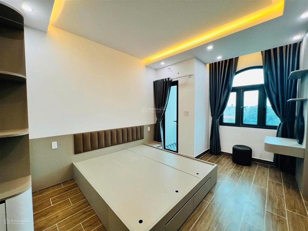 Siêu rẻ nhà 3 tầng 57m2 ngõ thông oto đỗ cửa ngay trường học cấp 1 chỉ hơn 3 tỷ xíu