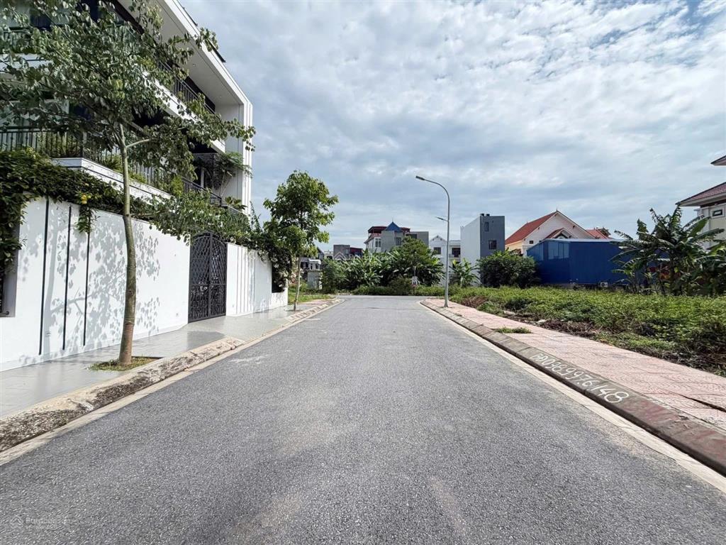 Quá đẹp 127,5m2 đất khu phân lô thị trấn an dương, hải phòng, đường 10m chỉ 4,6 tỷ