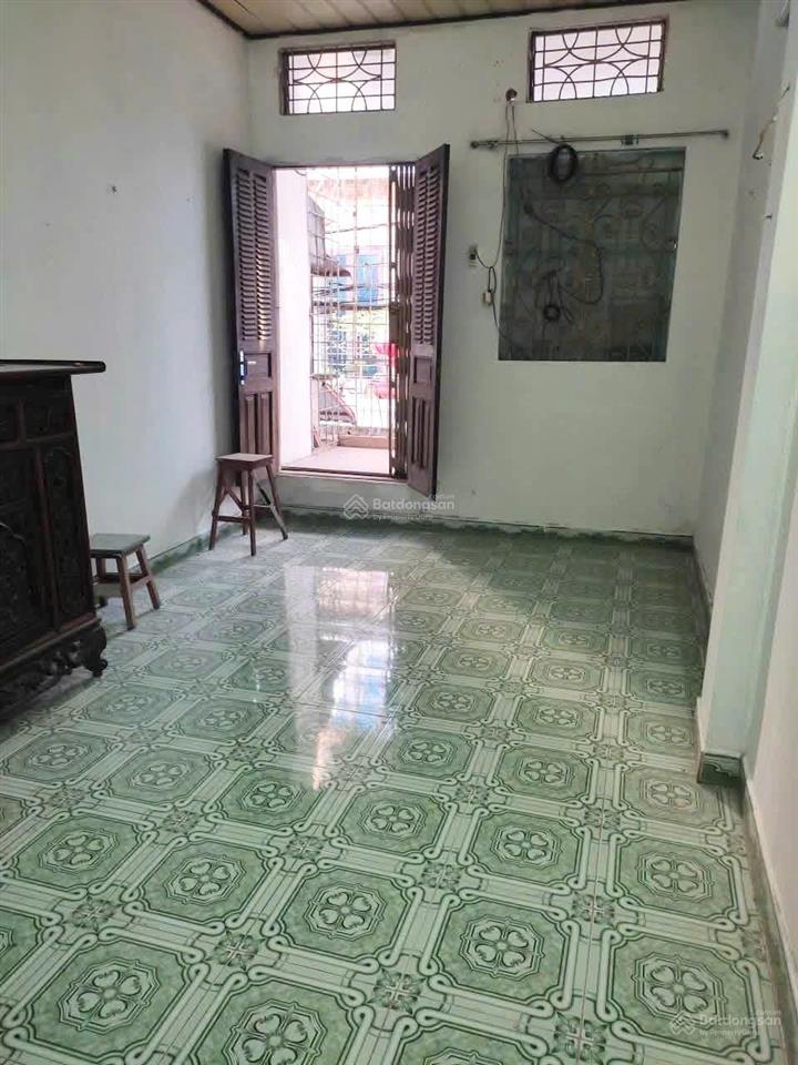 Chỉ 2,1 tỷ nhà 2 tầng 35m2 ngay vin thượng lý, đường thông 4m, ô tô đỗ cửa