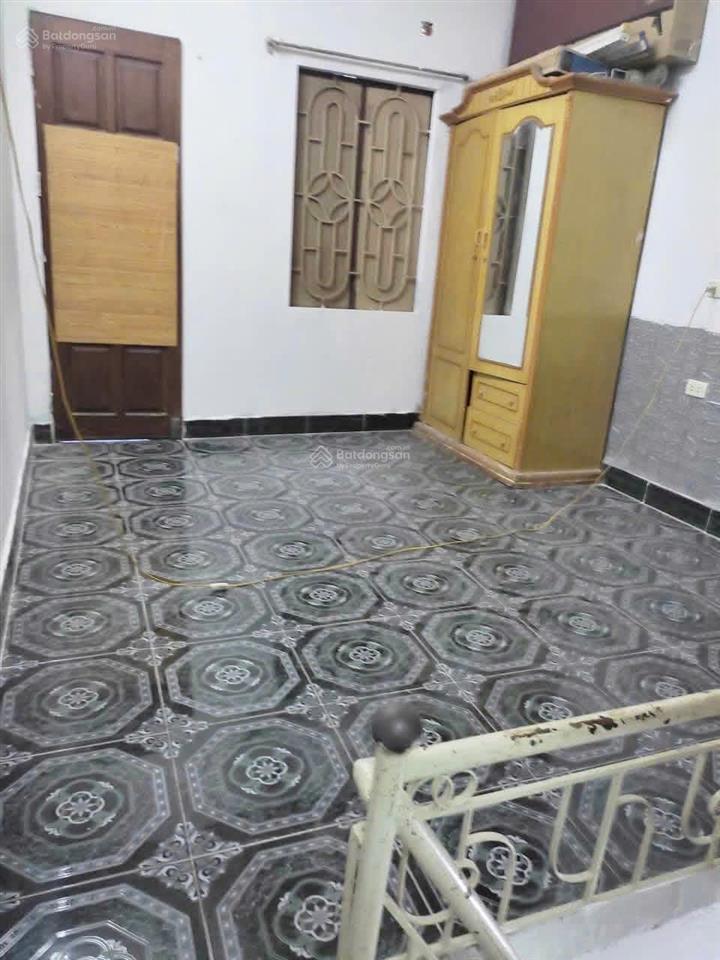 Chỉ 2,1 tỷ nhà 2 tầng 35m2 ngay vin thượng lý, đường thông 4m, ô tô đỗ cửa