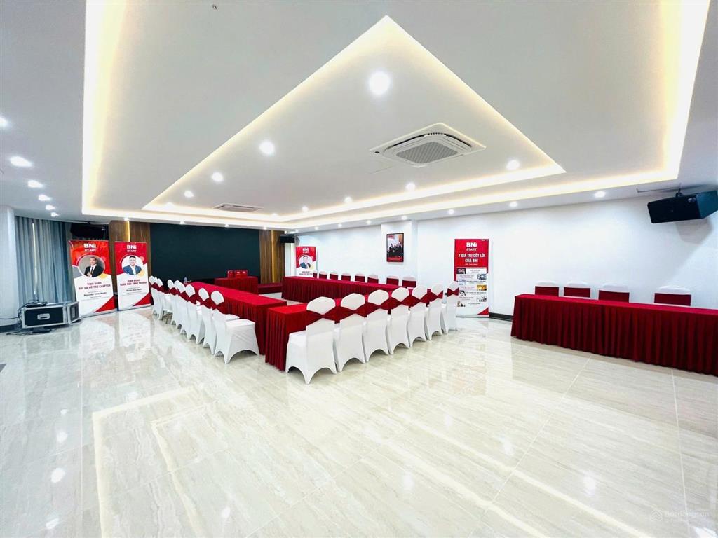 Cho thuê văn phòng tại toà nhà 11 tầng, 170m2, thông sàn, không cột, pccc tại yên xá, hà đông, hn
